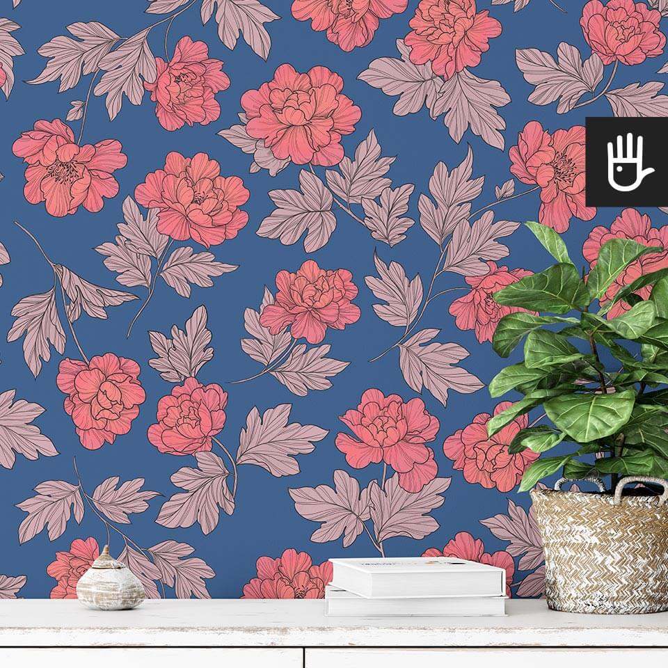 detal we wnętrzu tapety piwonie w stylu retro w koralowe kwiaty na niebieskim tle